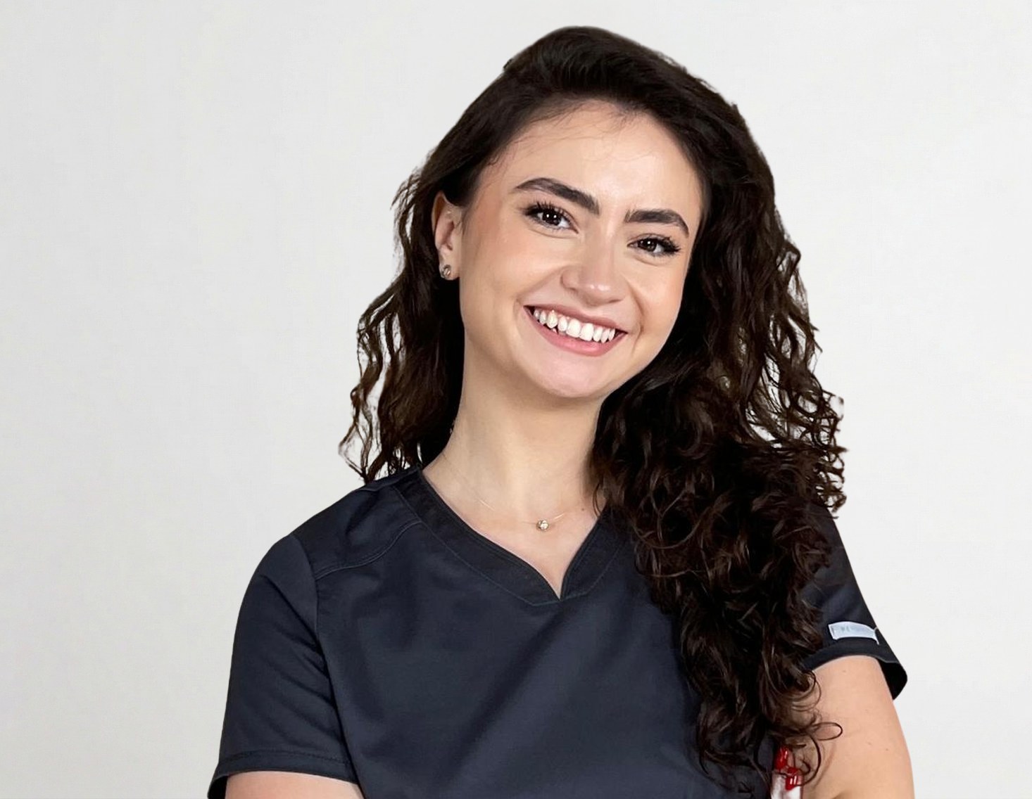 Dr. Andreea Drugescu, medic stomatolog generalist, rezident parodontologie la Dental Science, sector 6 București